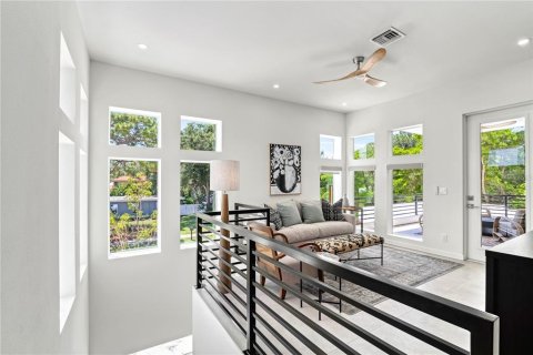 Casa en venta en Sarasota, Florida, 5 dormitorios, 309.74 m2 № 2113305 - foto 30