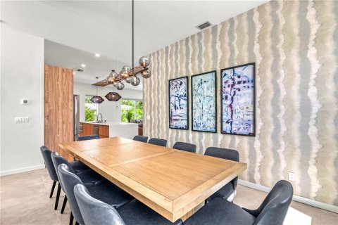 Casa en venta en Sarasota, Florida, 5 dormitorios, 309.74 m2 № 2113305 - foto 4
