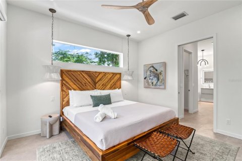Casa en venta en Sarasota, Florida, 5 dormitorios, 309.74 m2 № 2113305 - foto 24