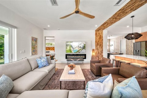 Casa en venta en Sarasota, Florida, 5 dormitorios, 309.74 m2 № 2113305 - foto 20