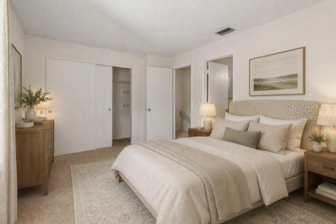 Townhouse in Temple Terrace, Florida 2 bedrooms, 116.13 sq.m. № 2223493 - photo 15