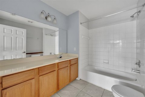 Townhouse in Kissimmee, Florida 4 bedrooms, 136.57 sq.m. № 1536119 - photo 21