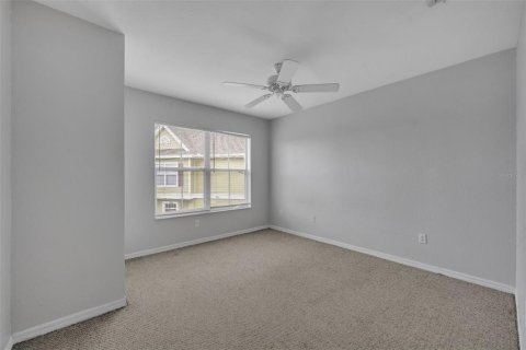 Townhouse in Kissimmee, Florida 4 bedrooms, 136.57 sq.m. № 1536119 - photo 16