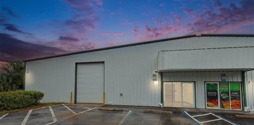 Immobilier commercial à Lecanto, Floride № 2425434