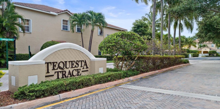 Condo in Tequesta, Florida, 2 bedrooms  № 1091996