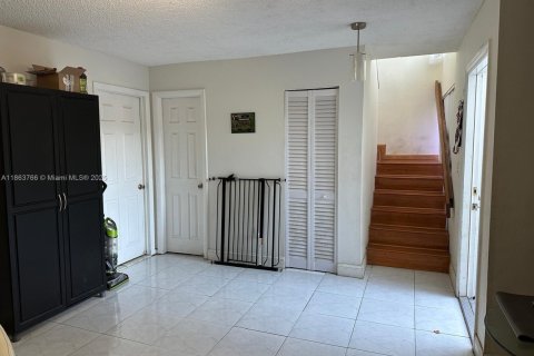 Adosado en venta en Miami, Florida, 3 dormitorios, 128.02 m2 № 1891928 - foto 16