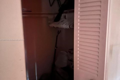 Adosado en venta en Miami, Florida, 3 dormitorios, 128.02 m2 № 1891928 - foto 11