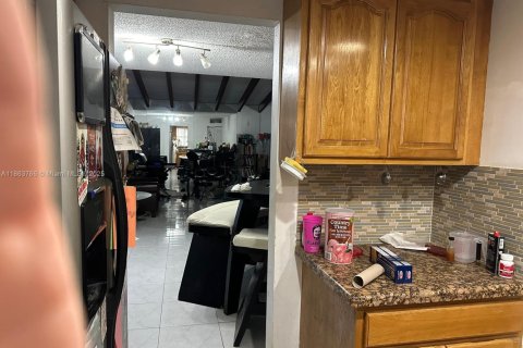Adosado en venta en Miami, Florida, 3 dormitorios, 128.02 m2 № 1891928 - foto 6