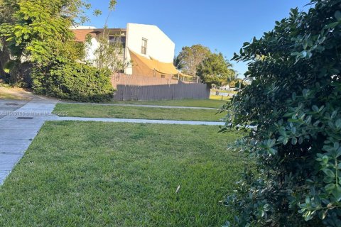 Adosado en venta en Miami, Florida, 3 dormitorios, 128.02 m2 № 1891928 - foto 25