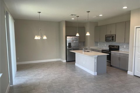 Townhouse in Sanford, Florida 4 bedrooms, 167.41 sq.m. № 1880952 - photo 10