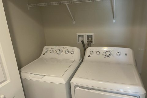 Townhouse in Sanford, Florida 4 bedrooms, 167.41 sq.m. № 1880952 - photo 21