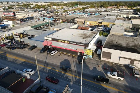 Immobilier commercial à vendre à Hialeah, Floride № 1979297 - photo 3