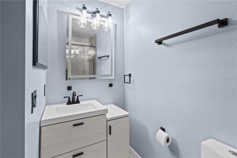 Villa ou maison à vendre à Kissimmee, Floride: 4 chambres, 224.73 m2 № 2411503 - photo 26