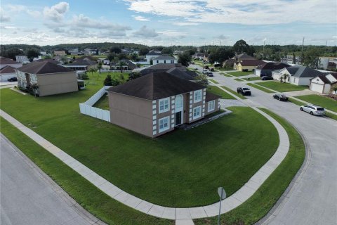 Villa ou maison à vendre à Kissimmee, Floride: 4 chambres, 224.73 m2 № 2411503 - photo 9