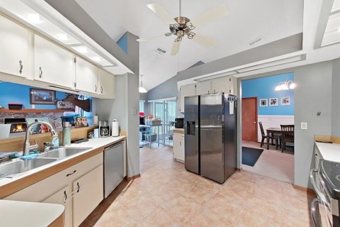 Villa ou maison à vendre à Spring Hill, Floride: 3 chambres, 198.07 m2 № 1773548 - photo 13