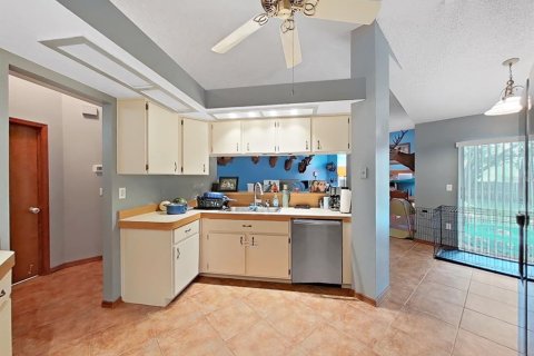 Villa ou maison à vendre à Spring Hill, Floride: 3 chambres, 198.07 m2 № 1773548 - photo 12