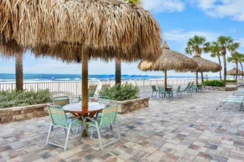 Condominio en venta en North Redington Beach, Florida, 1 dormitorio, 83.15 m2 № 2399184 - foto 29