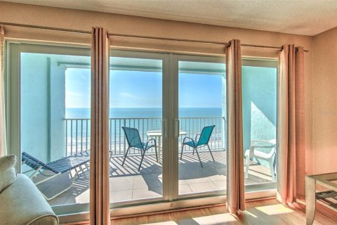 Condominio en venta en North Redington Beach, Florida, 1 dormitorio, 83.15 m2 № 2399184 - foto 11