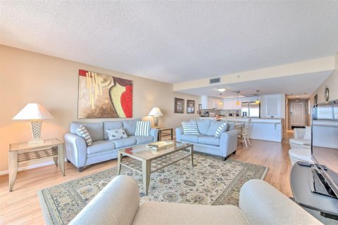 Condominio en venta en North Redington Beach, Florida, 1 dormitorio, 83.15 m2 № 2399184 - foto 15