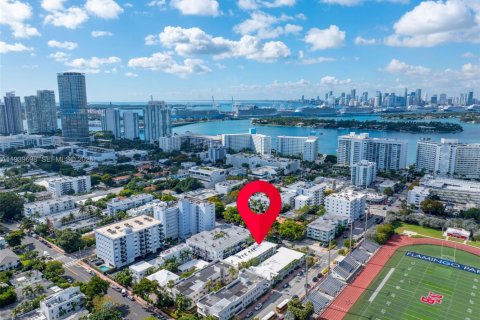 Купить кондоминиум в Майами-Бич, Флорида 2 спальни, 85.93м2, № 1997945 - фото 18