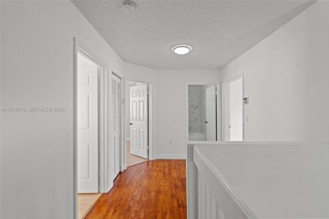 Touwnhouse à vendre à Miami, Floride: 3 chambres, 152.73 m2 № 2045996 - photo 22