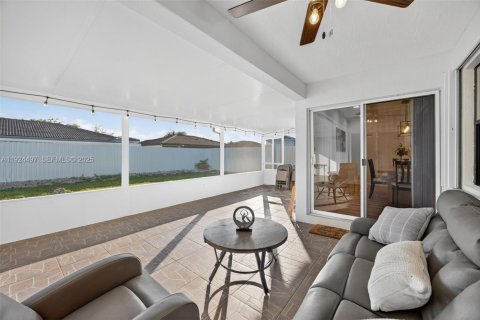 Casa en alquiler en Homestead, Florida, 4 dormitorios, 160.72 m2 № 1982777 - foto 26