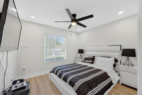 Casa en alquiler en Homestead, Florida, 4 dormitorios, 160.72 m2 № 1982777 - foto 16