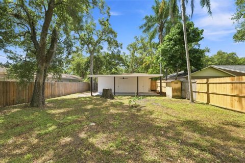 House in Largo, Florida 3 bedrooms, 85.56 sq.m. № 2344877 - photo 28