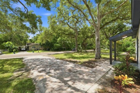 House in Largo, Florida 3 bedrooms, 85.56 sq.m. № 2344877 - photo 4