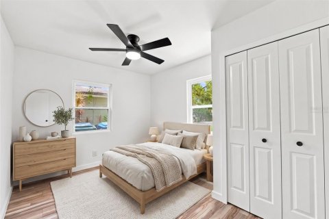 House in Largo, Florida 3 bedrooms, 85.56 sq.m. № 2344877 - photo 13