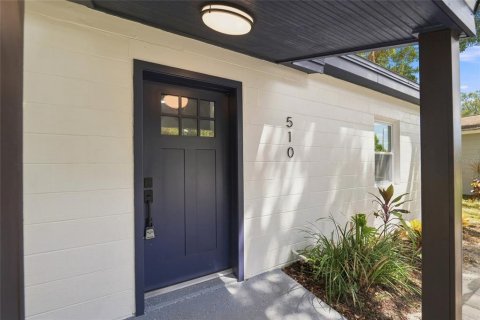 House in Largo, Florida 3 bedrooms, 85.56 sq.m. № 2344877 - photo 5