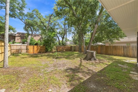 House in Largo, Florida 3 bedrooms, 85.56 sq.m. № 2344877 - photo 27