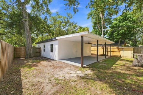 House in Largo, Florida 3 bedrooms, 85.56 sq.m. № 2344877 - photo 29