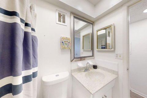 Condominio en venta en Treasure Island, Florida, 2 dormitorios, 97.08 m2 № 1743742 - foto 30