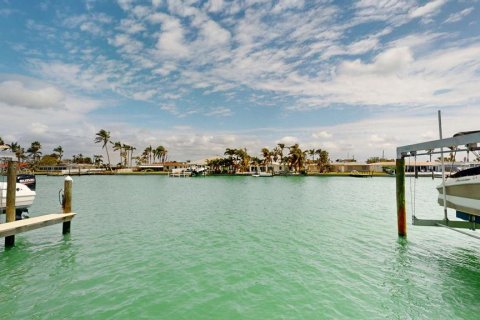 Condominio en venta en Treasure Island, Florida, 2 dormitorios, 97.08 m2 № 1743742 - foto 12