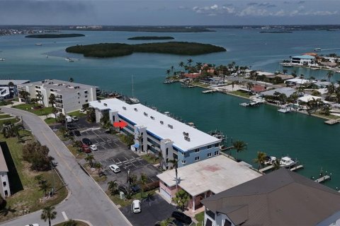 Condominio en venta en Treasure Island, Florida, 2 dormitorios, 97.08 m2 № 1743742 - foto 4