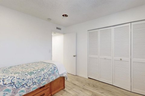 Condominio en venta en Treasure Island, Florida, 2 dormitorios, 97.08 m2 № 1743742 - foto 25