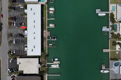 Condominio en venta en Treasure Island, Florida, 2 dormitorios, 97.08 m2 № 1743742 - foto 5
