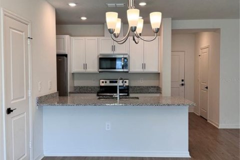 Townhouse in Davenport, Florida 3 bedrooms, 135.92 sq.m. № 1880804 - photo 11