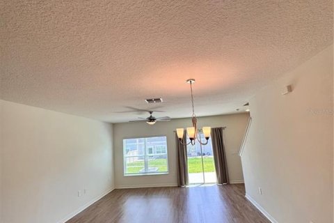 Townhouse in Davenport, Florida 3 bedrooms, 135.92 sq.m. № 1880804 - photo 4