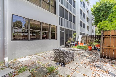 Condo in Aventura, Florida, 3 bedrooms  № 1962266 - photo 21