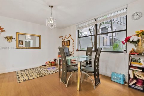 Condo in Aventura, Florida, 3 bedrooms  № 1962266 - photo 6