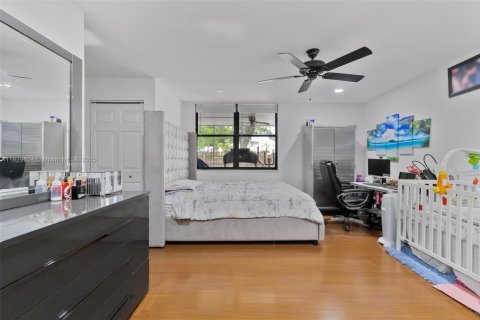 Condo in Aventura, Florida, 3 bedrooms  № 1962266 - photo 10