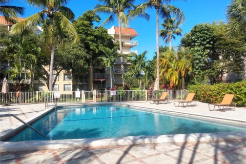 Copropriété à vendre à Miami, Floride: 2 chambres, 116.41 m2 № 2145666 - photo 4