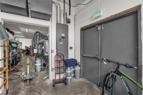 Immobilier commercial à vendre à Orlando, Floride: 297.19 m2 № 2380322 - photo 17