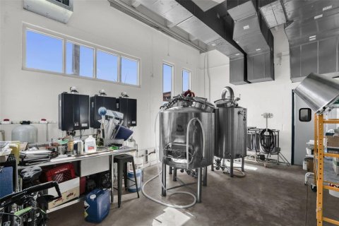 Immobilier commercial à vendre à Orlando, Floride: 297.19 m2 № 2380322 - photo 13