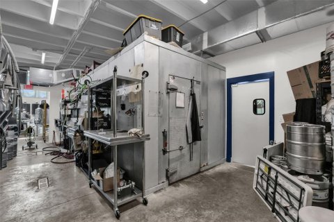 Immobilier commercial à vendre à Orlando, Floride: 297.19 m2 № 2380322 - photo 16