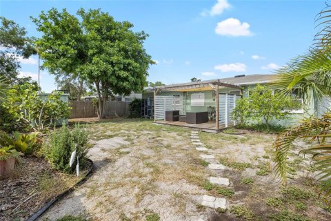 House in Saint Petersburg, Florida 2 bedrooms, 96.71 sq.m. № 1865959 - photo 29