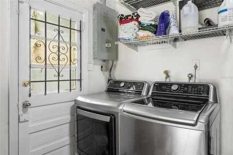 House in Saint Petersburg, Florida 2 bedrooms, 96.71 sq.m. № 1865959 - photo 25