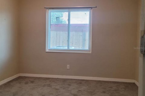 Condo in Brandon, Florida, 2 bedrooms  № 1853666 - photo 13